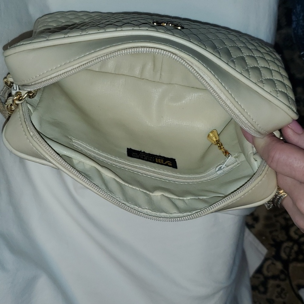 MAGNAM FASHIONS* - Picture 10 of 11